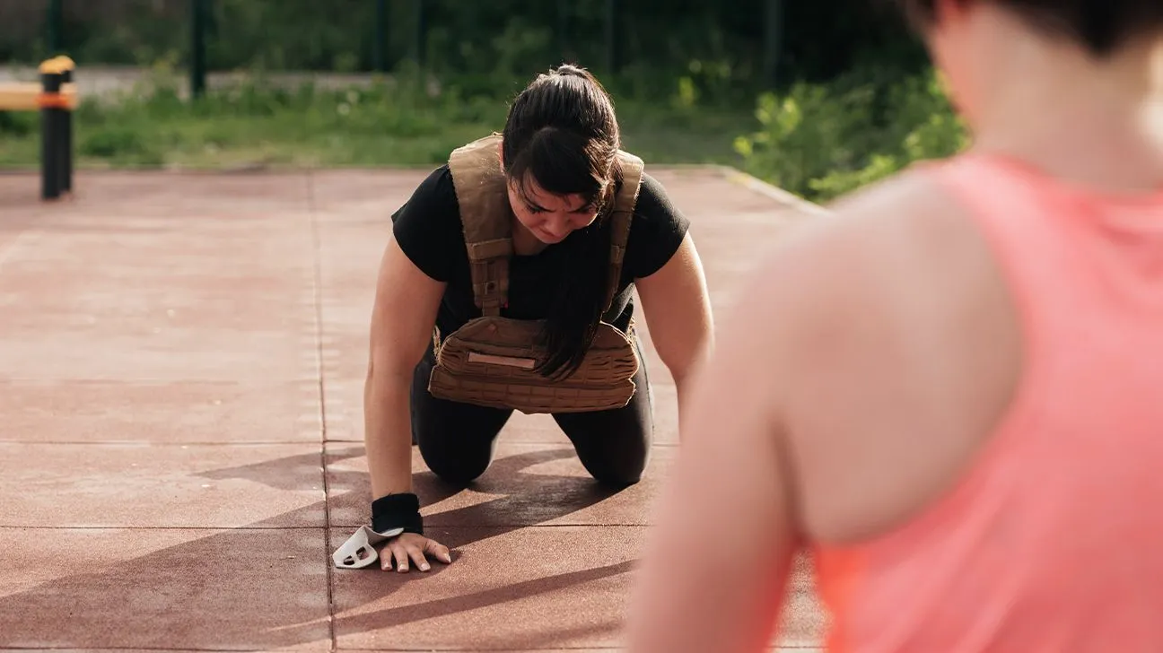 Loaded Vests May Enhance Physical Conditioning, Yet Weight Loss Effects Remain Unclear